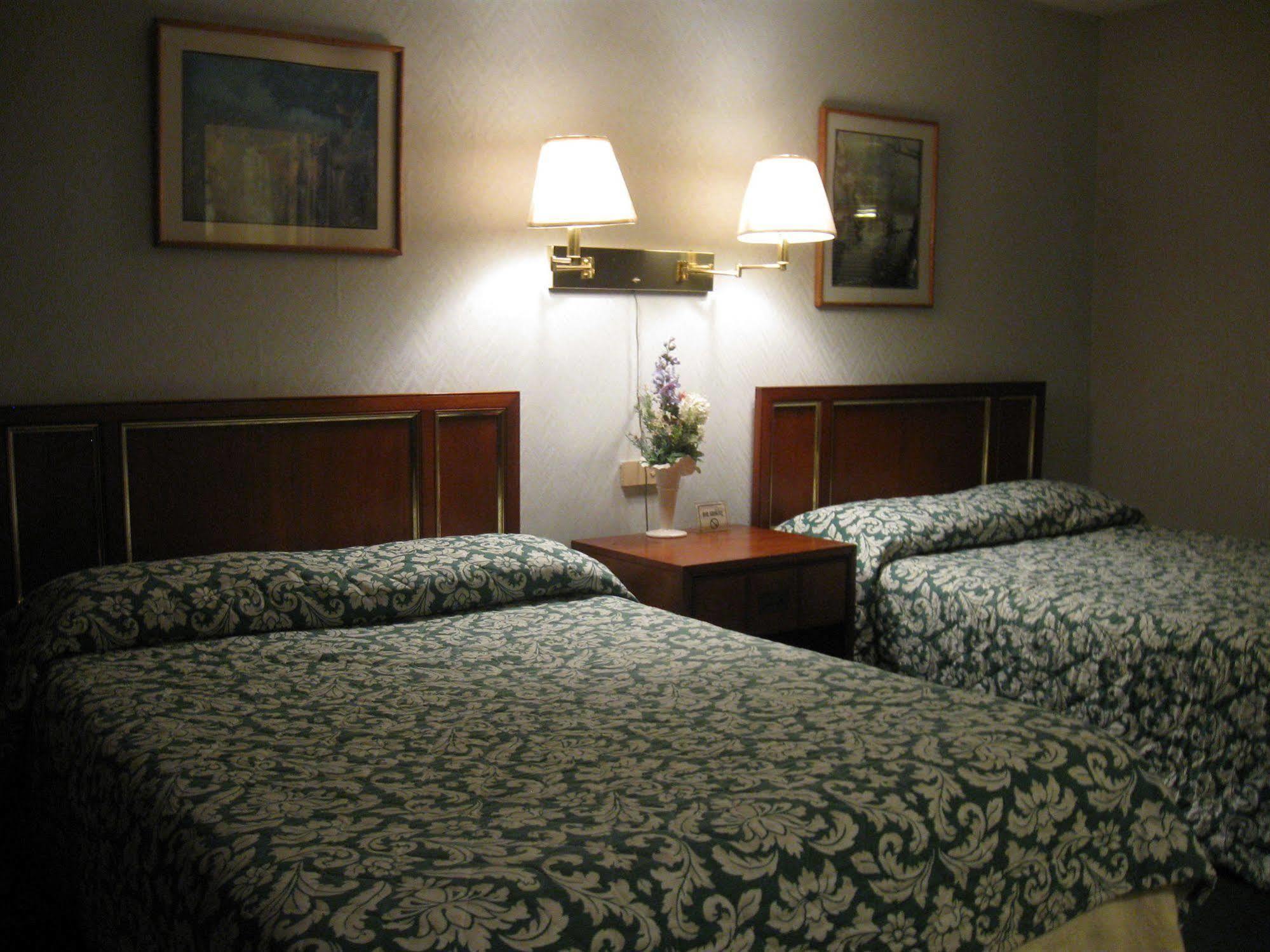 Beaver Lake Lodge Роджерс Экстерьер фото